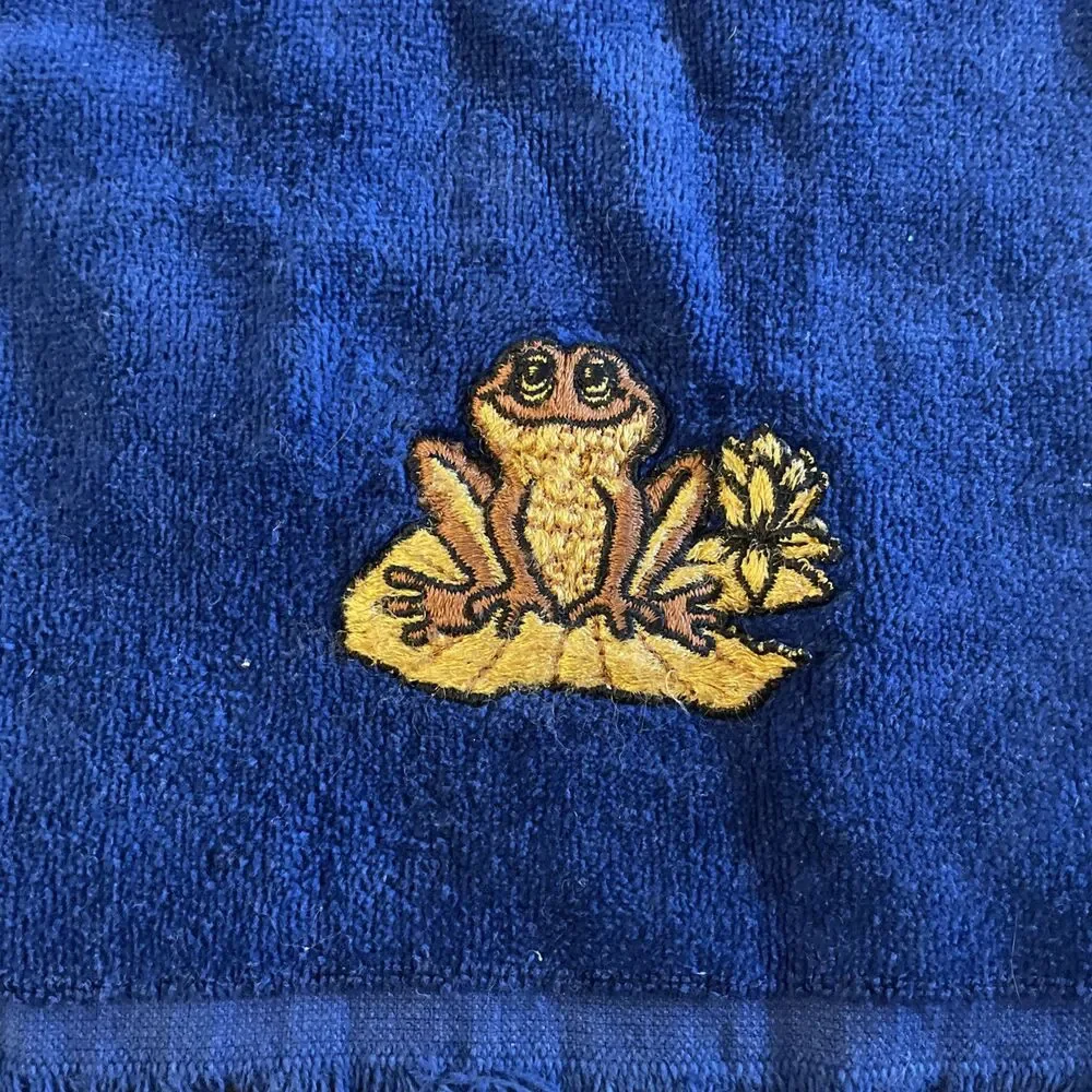 Vintage Embroidered Hand Fingertip Towel Frog Lion Blue Fringe Fieldcrest x 2